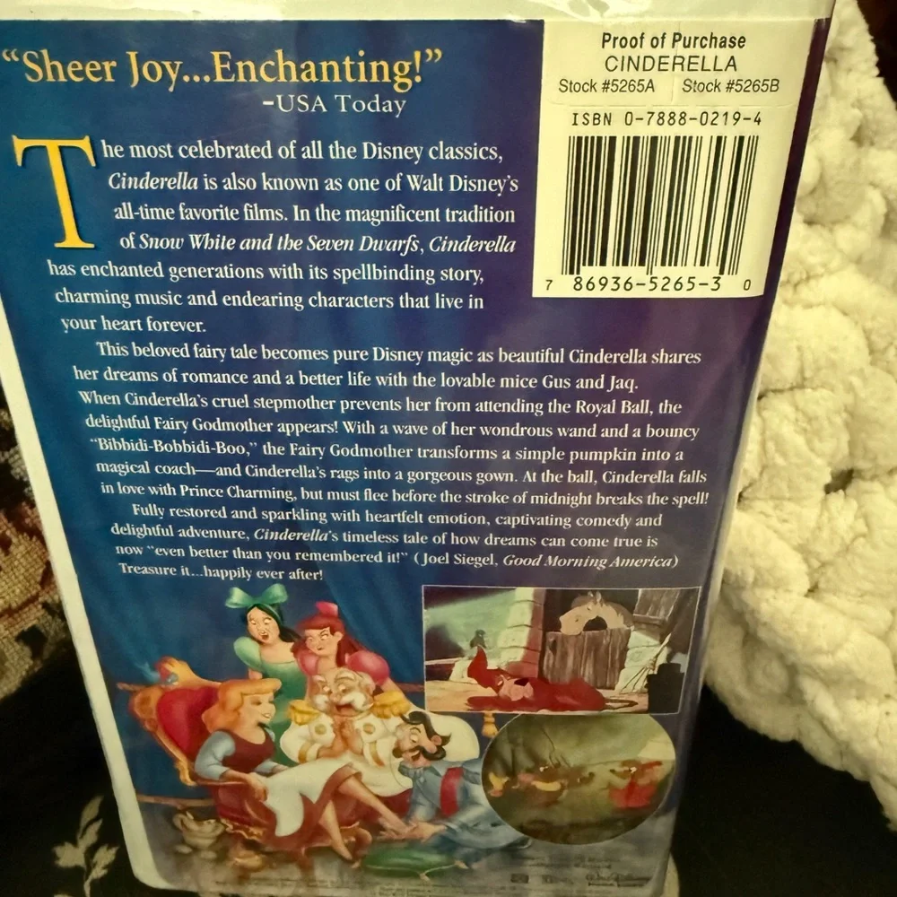Walt Disney's Cinderella VHS collectors treasure! Excellent condition & inserts